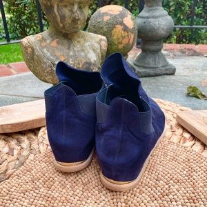 Stuart Weitzman Navy Stretch Suede Booties 11 1/2
